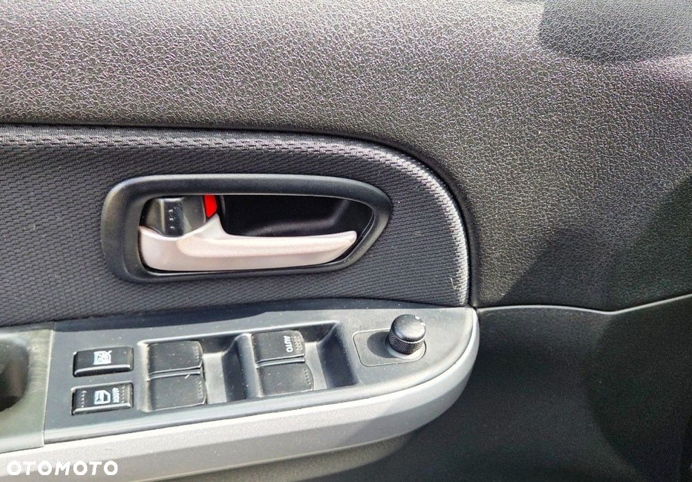 Suzuki Grand Vitara - 15