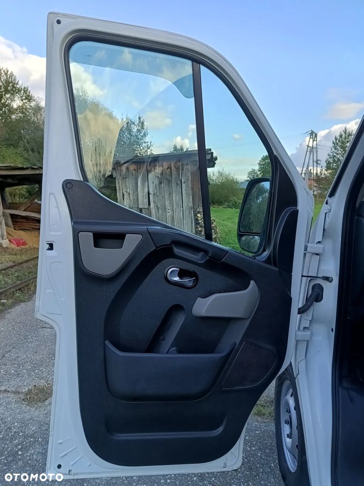 Renault Master L2H2 2.3 dCi 145 kM, 2019rok  3.5T ORGINALNY PRZEBIEG, NAVI, KLIMA, WEBASTO,100% SPRAWNY - 37