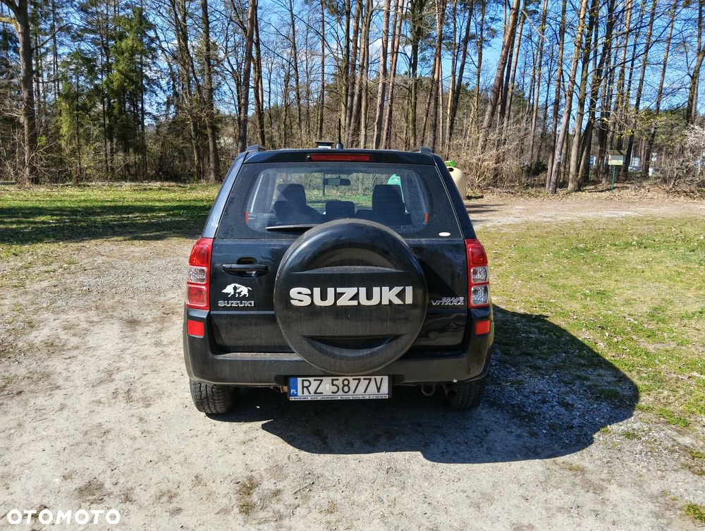Suzuki Grand Vitara 2.0 Comfort - 4