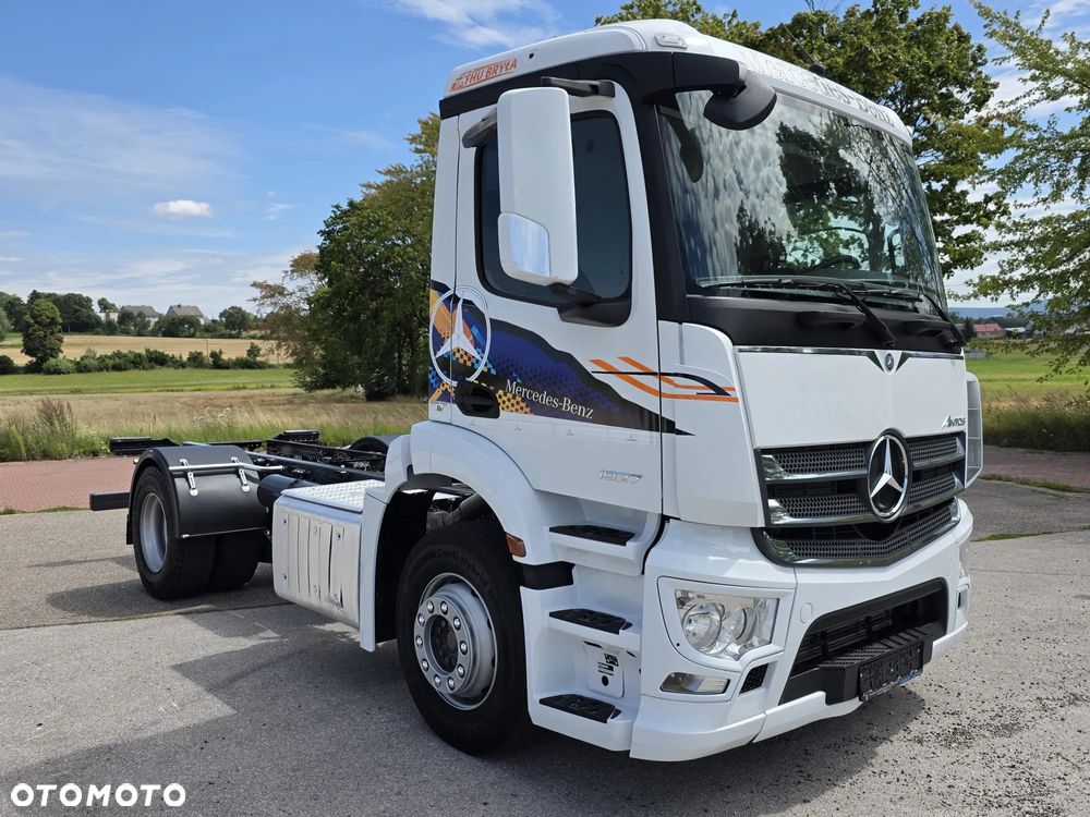 Mercedes-Benz ANTOS 1827 / ATEGO / ACTROS / E6 / ROZSTAW OSI 3.75M / WYWROT / BECZKA / UTRZYMANIE DRÓG / HAKOWIEC / SPROWADZONY / PIERWSZY WŁAŚCICIEL / STAN BDB