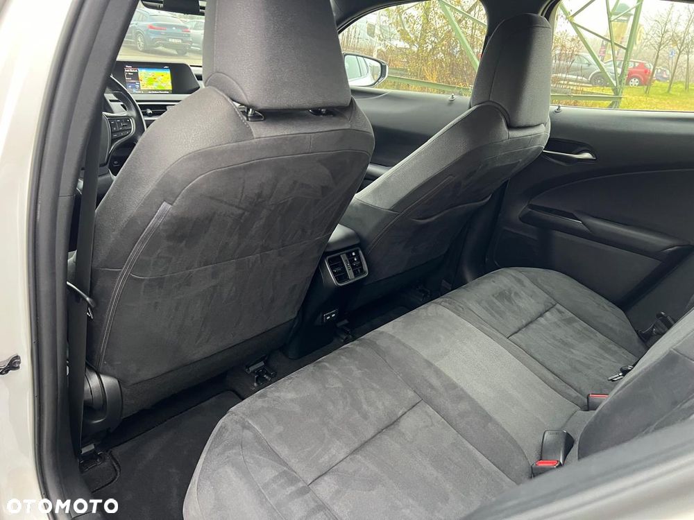 Lexus UX 250h Elegance 2WD - 25