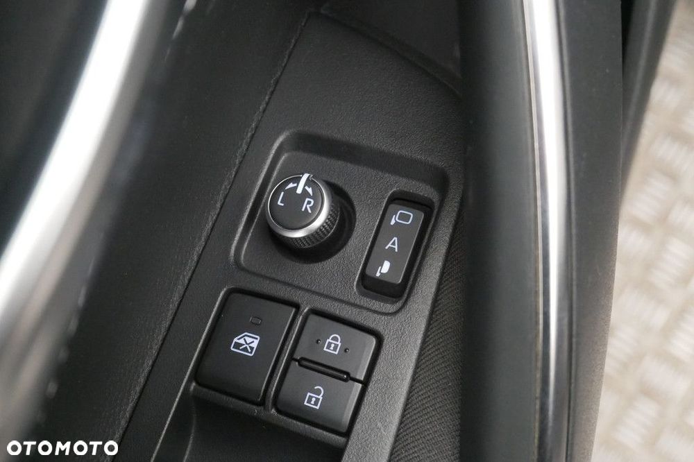 Toyota Corolla 1.8 Hybrid Comfort - 28