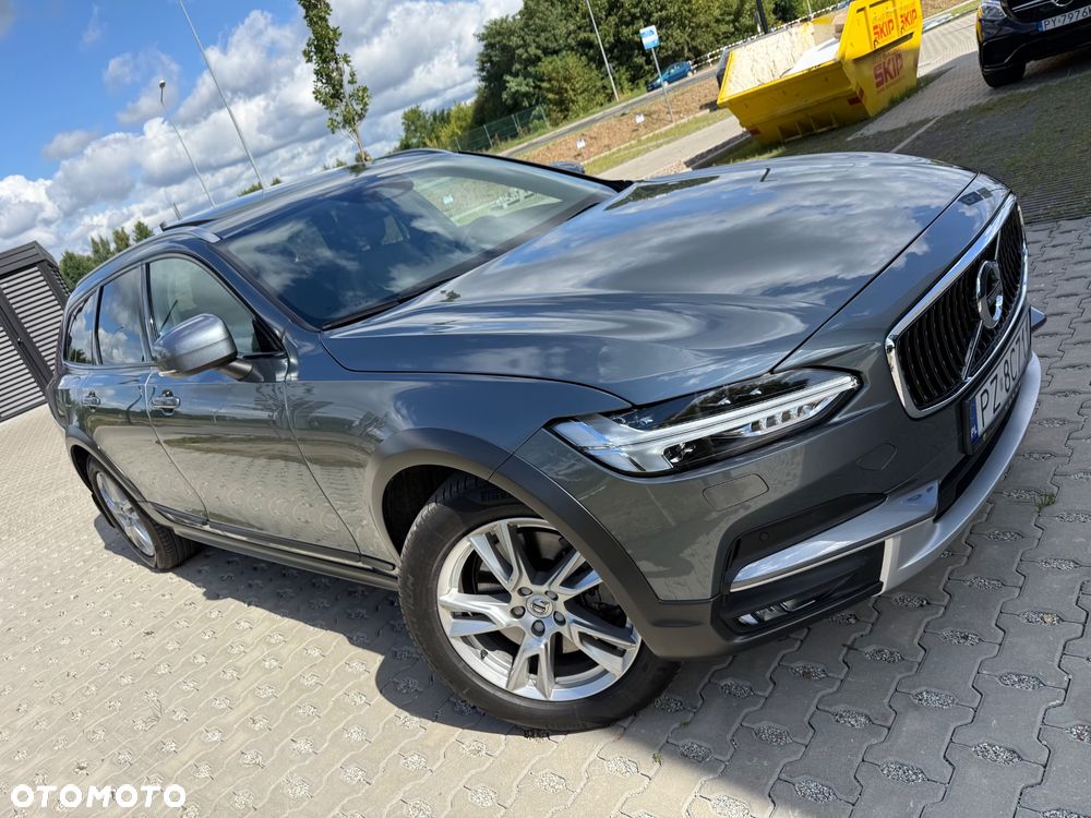 Volvo V90 Cross Country T5 AWD Pro - 2