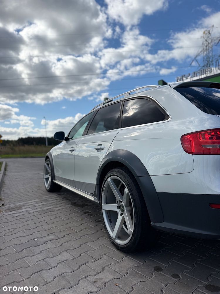 Audi A4 Allroad 2.0 TDI Quattro - 12