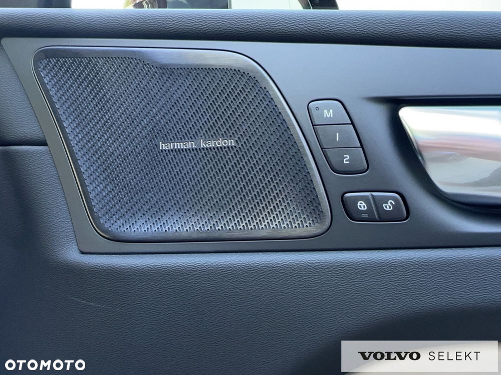 Volvo XC 60 - 25