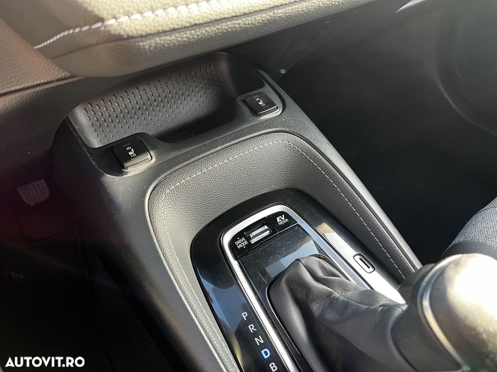 Toyota Corolla 1.8 Hybrid Club - 12