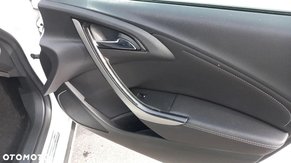 Opel Astra 1.7 CDTI DPF White Edition - 10