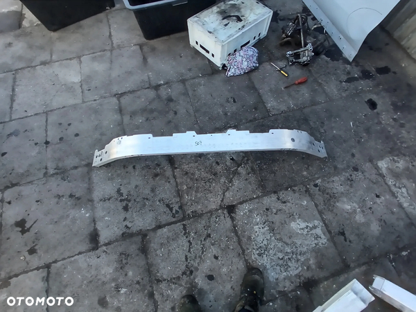 bmw x1 u11 belka zderzaka przod przednia 9879155