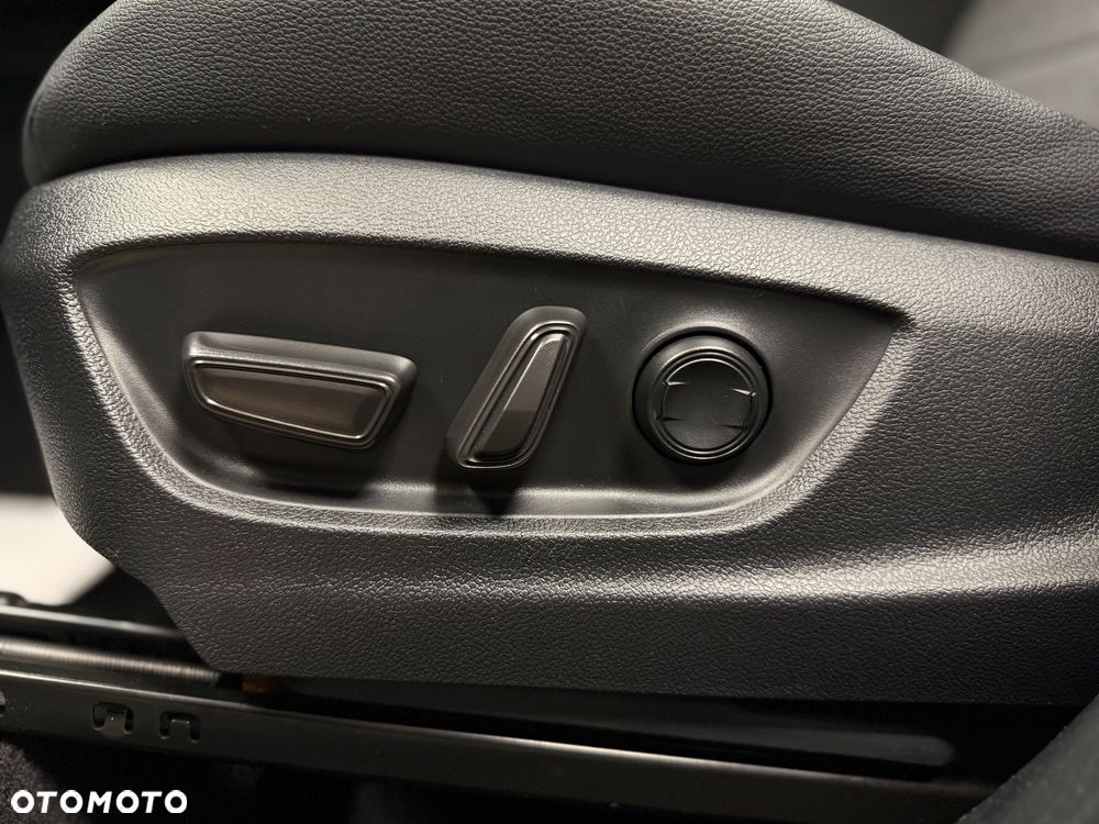 Toyota C-HR 1.8 Hybrid Executive - 22