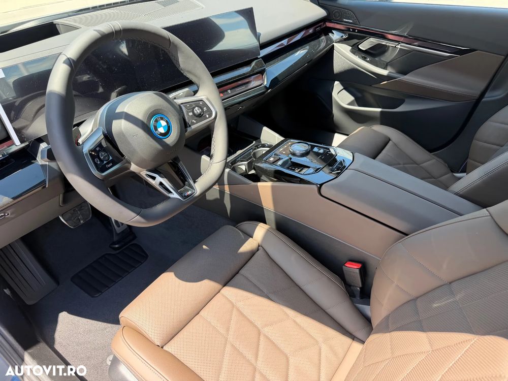 BMW i5 eDrive40 - 11