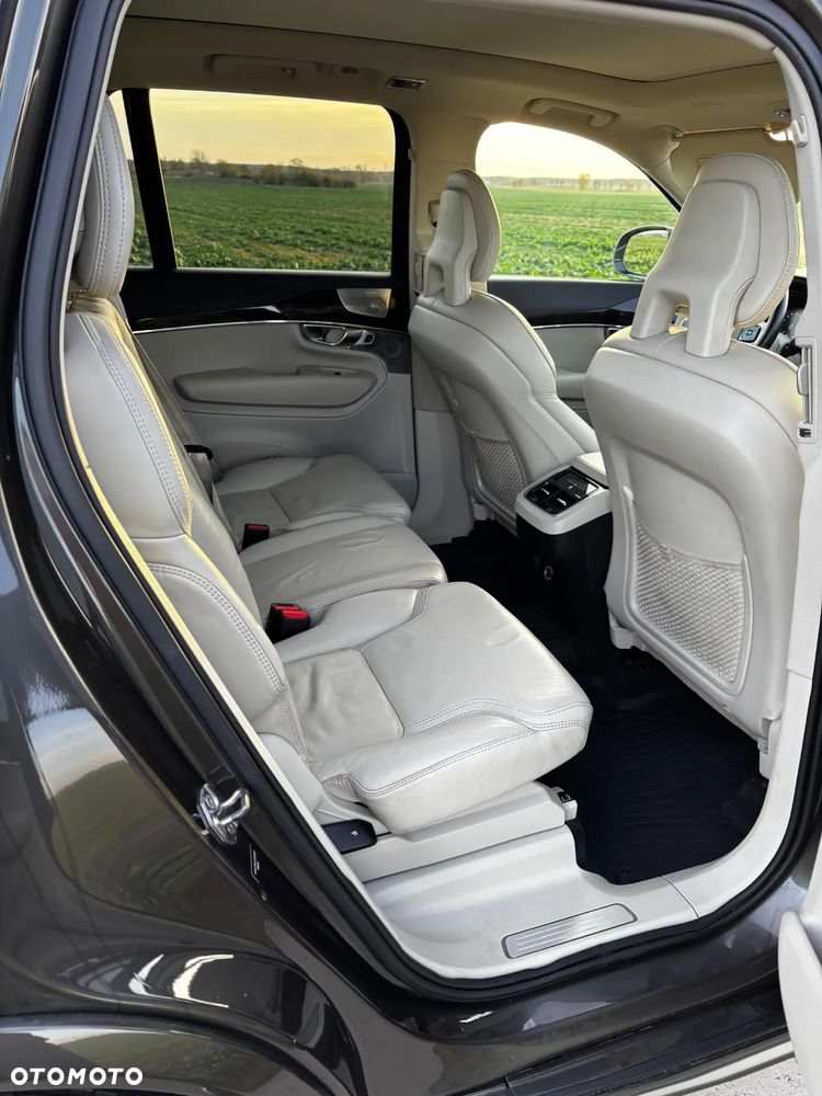 Volvo XC 90 T6 AWD Momentum 7os - 30