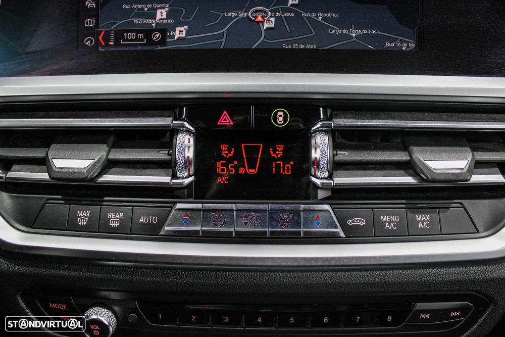 BMW 318 d Line Sport - 36