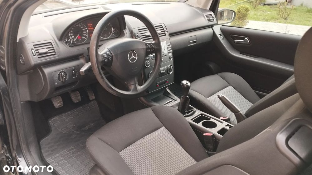 Mercedes-Benz Klasa A 150 Classic Polar Star - 5
