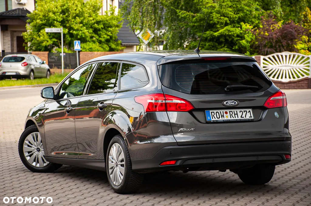 Ford Focus 1.5 EcoBlue Start-Stopp-System TITANIUM - 4