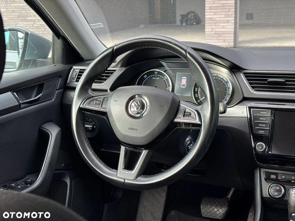 Skoda Superb 2.0 TDI Style DSG - 15
