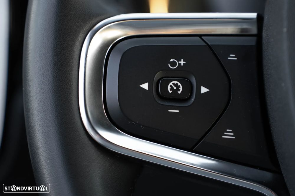 Volvo XC 40 - 42