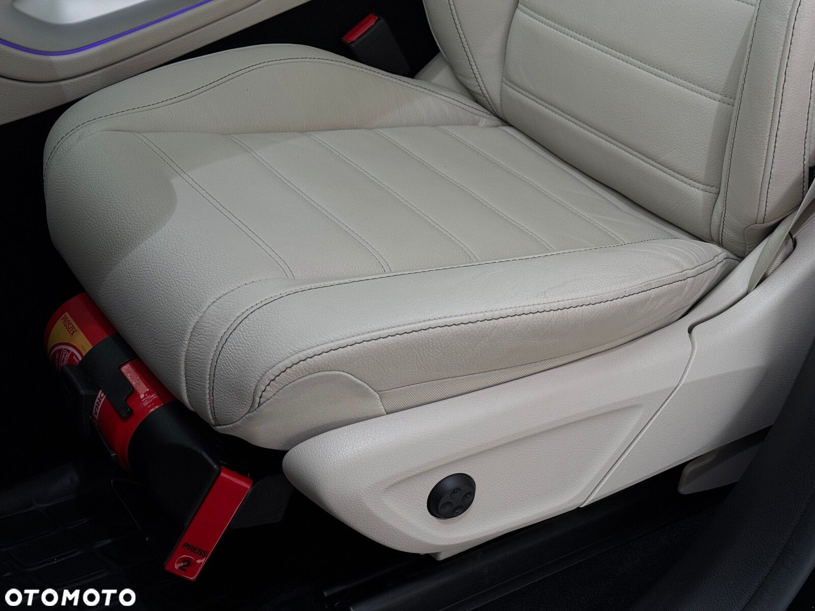 Mercedes-Benz GLE - 12