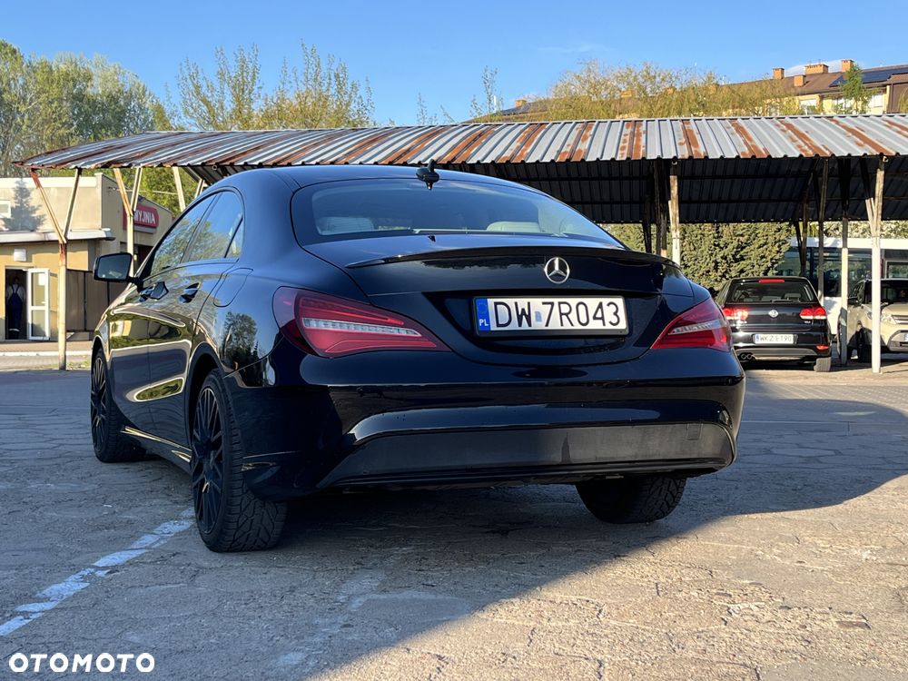 Mercedes-Benz CLA 180 - 6