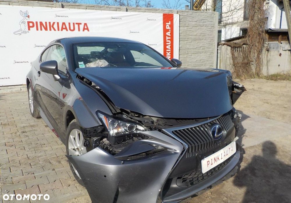 Lexus RC - 2