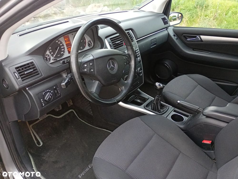 Mercedes-Benz Klasa B 150 Special Edition - 20