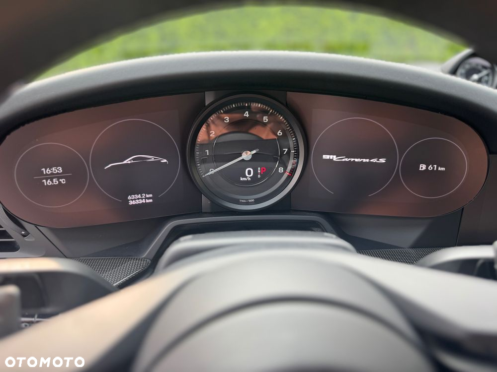 Porsche 911 Carrera 4S - 21
