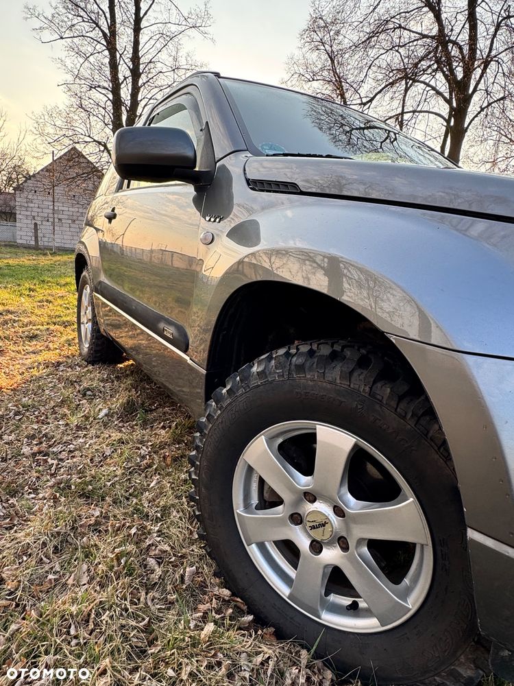 Suzuki Grand Vitara - 14