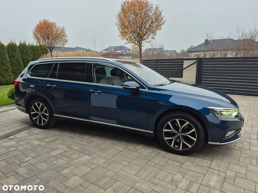 Volkswagen Passat 2.0 TDI Elegance DSG - 29