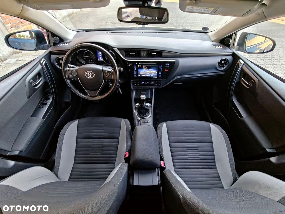 Toyota Auris 1.2 Turbo Edition S+ - 2