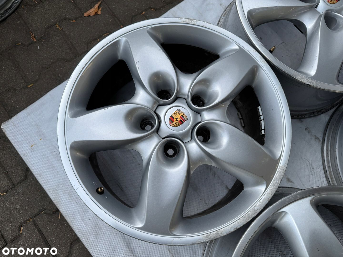 Felgi Porsche 5x130 8J 18" ET57 756 - 5