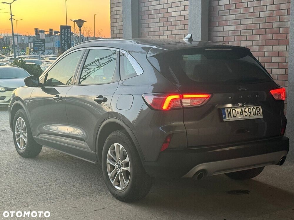Ford Kuga 1.5 EcoBoost FWD Titanium - 6