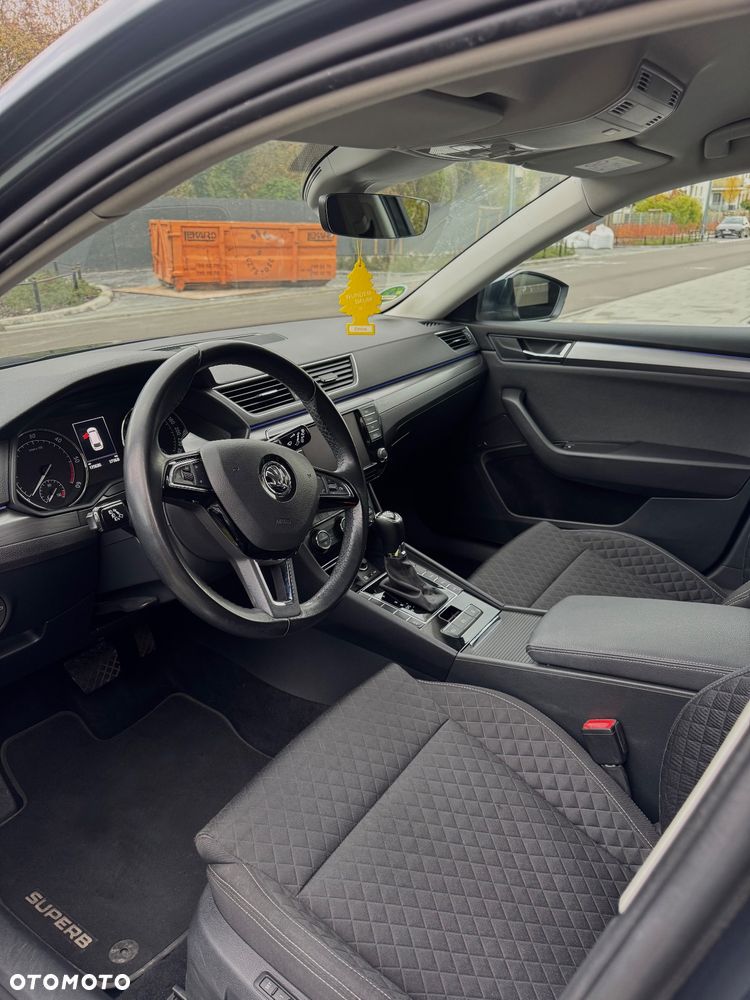 Skoda Superb 2.0 TDI Active DSG - 9