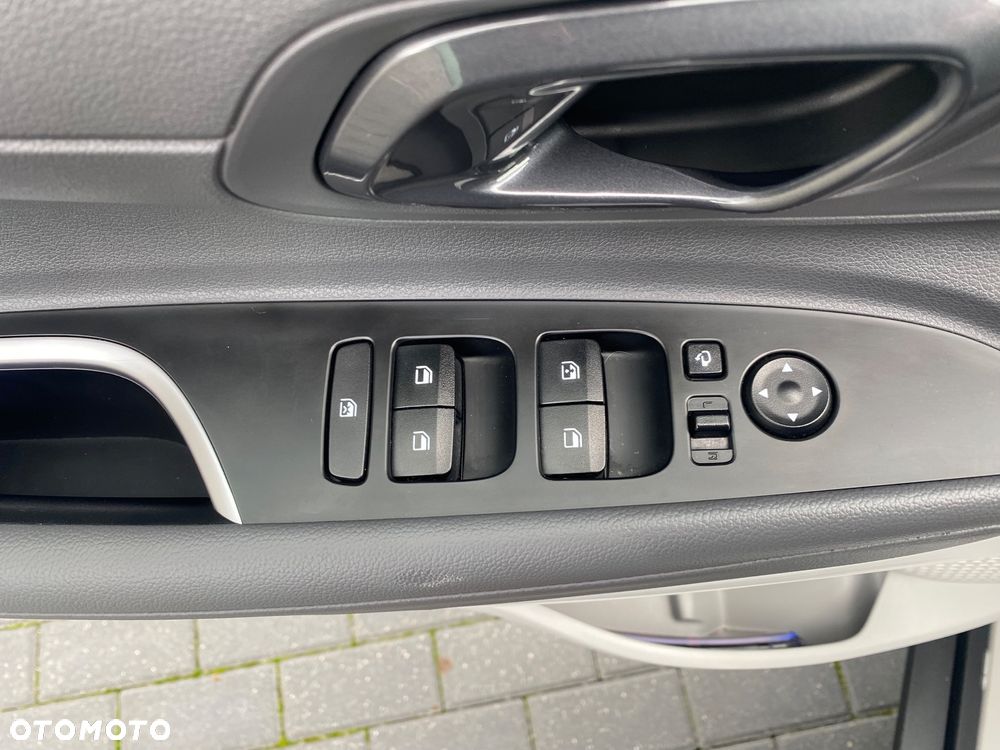 Hyundai Bayon 1.0 T-GDI Connect & Go - 10