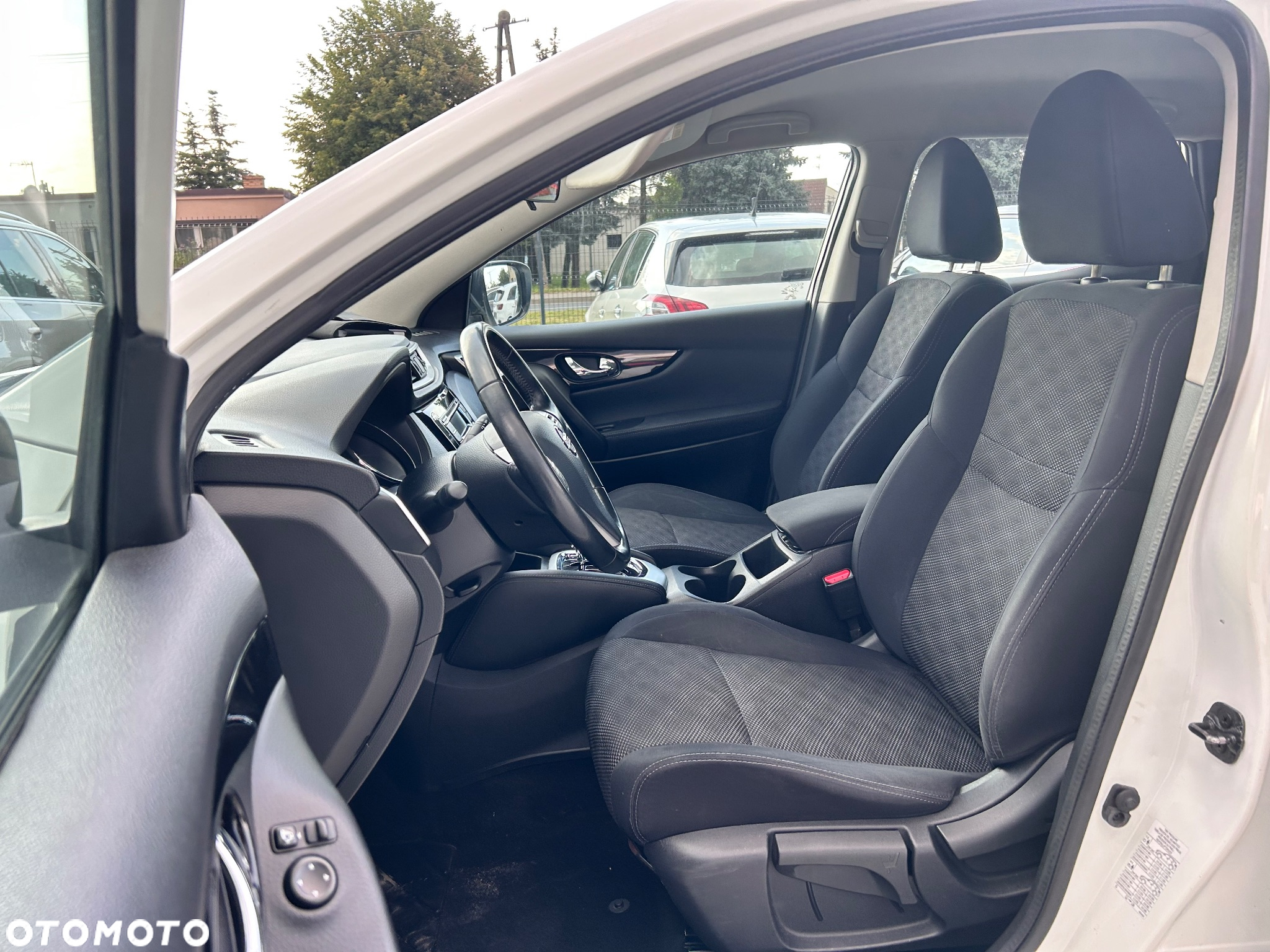 Nissan Qashqai - 8