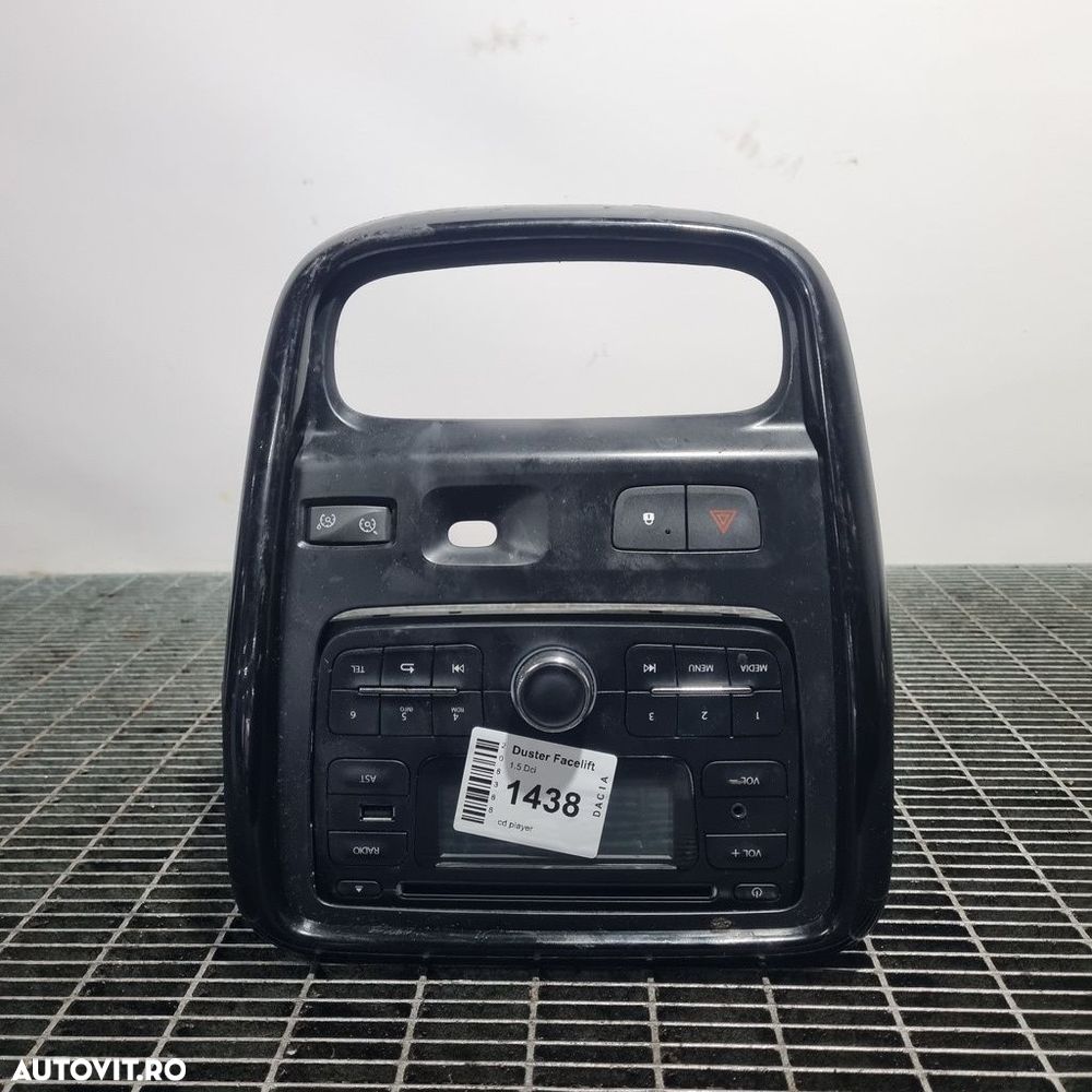 Cd player Dacia Duster Facelift 2014 - 2017 (1438) 281153889R - 1
