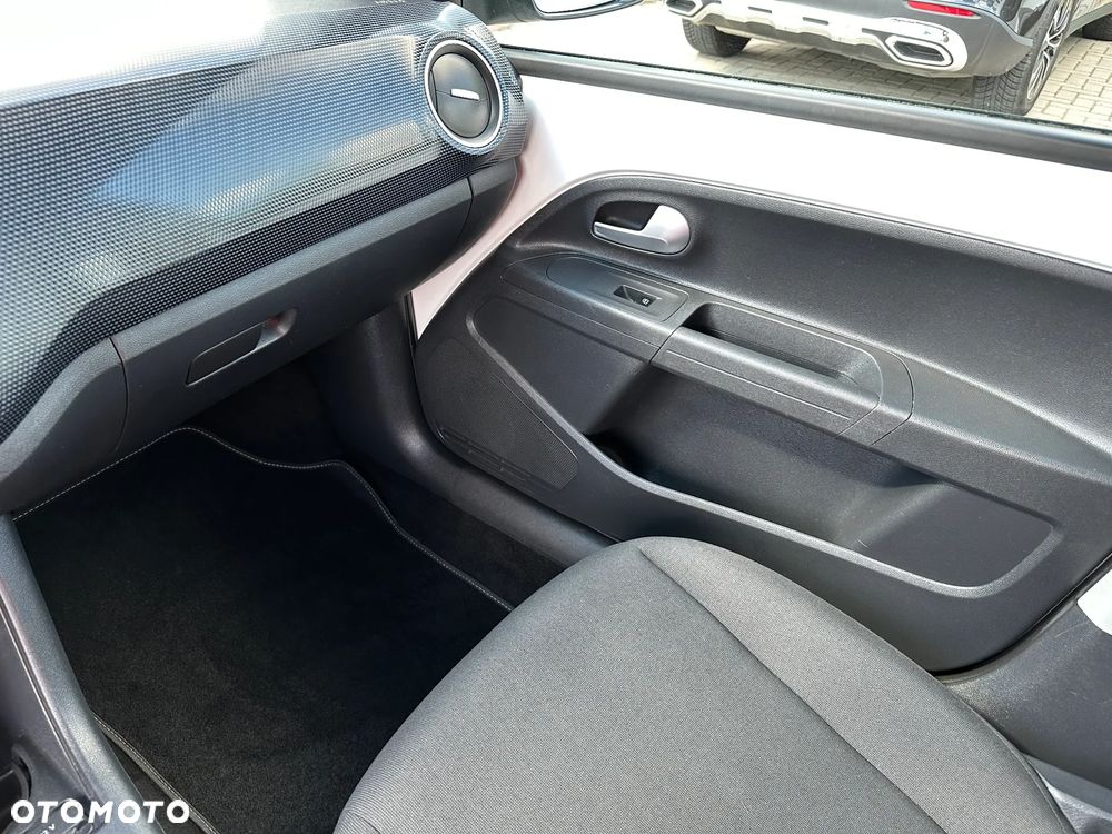 Volkswagen up! - 15