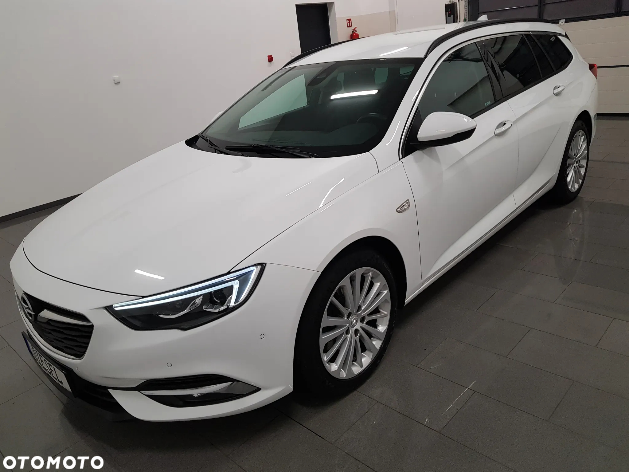 Opel Insignia Sports Tourer 2.0 Diesel Exclusive - 31