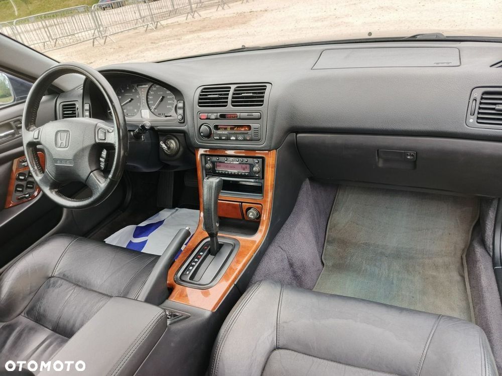 Honda Legend - 33