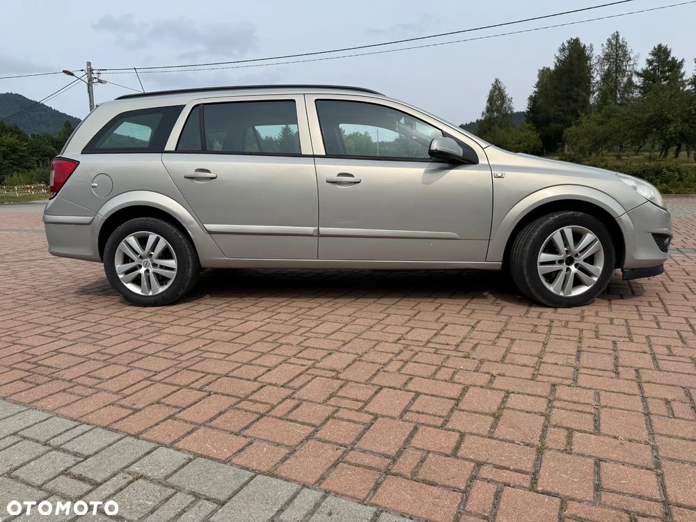 Opel Astra III 1.7 CDTI Cosmo - 4