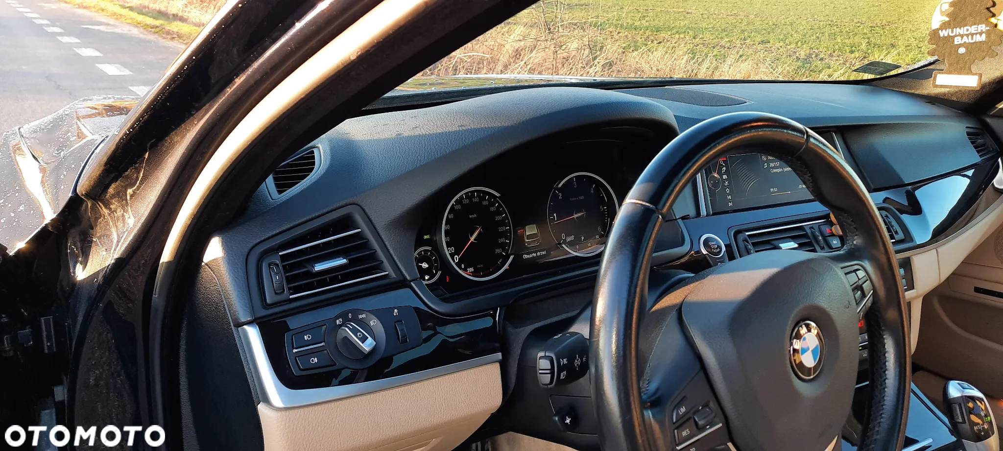 BMW Seria 5 525d Touring Luxury Line - 10