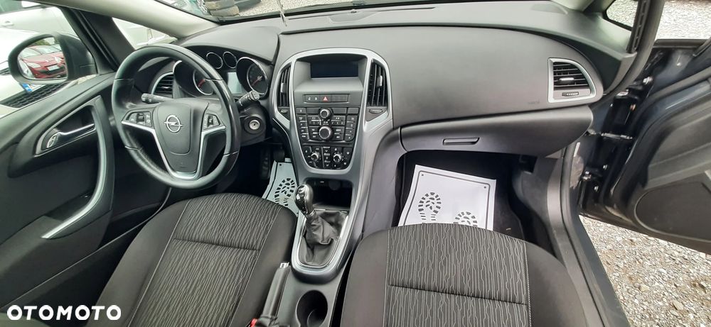 Opel Astra - 36