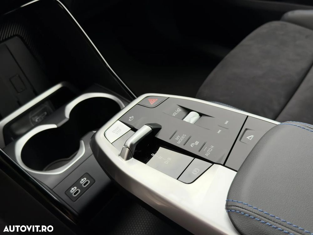 BMW iX1 xDrive30 - 14