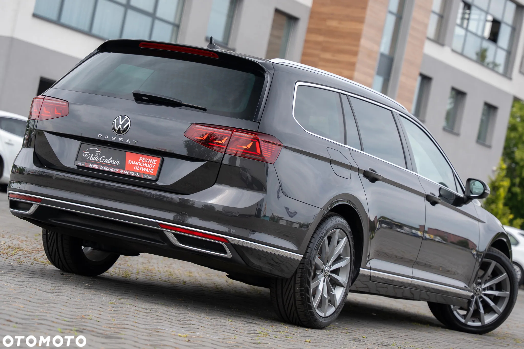 Volkswagen Passat Variant 2.0 TDI SCR BlueMotion Highline - 8