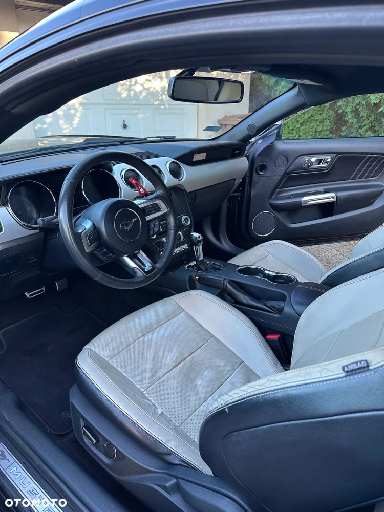 Ford Mustang 5.0 V8 GT - 13