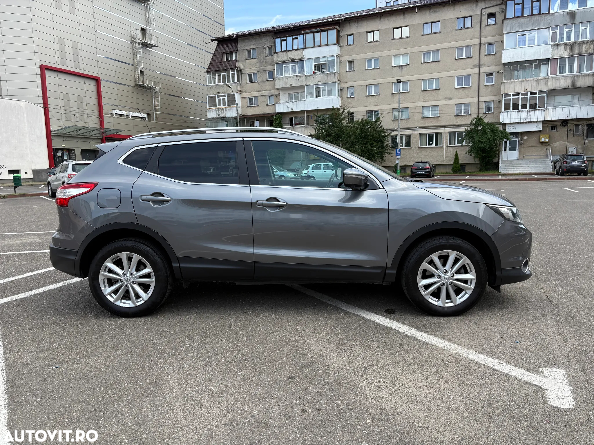 Nissan Qashqai 1.5 DCI TEKNA - 4