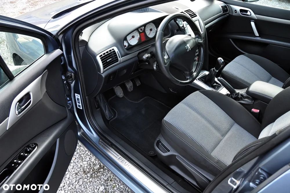 Peugeot 407 1.8 Premium - 10