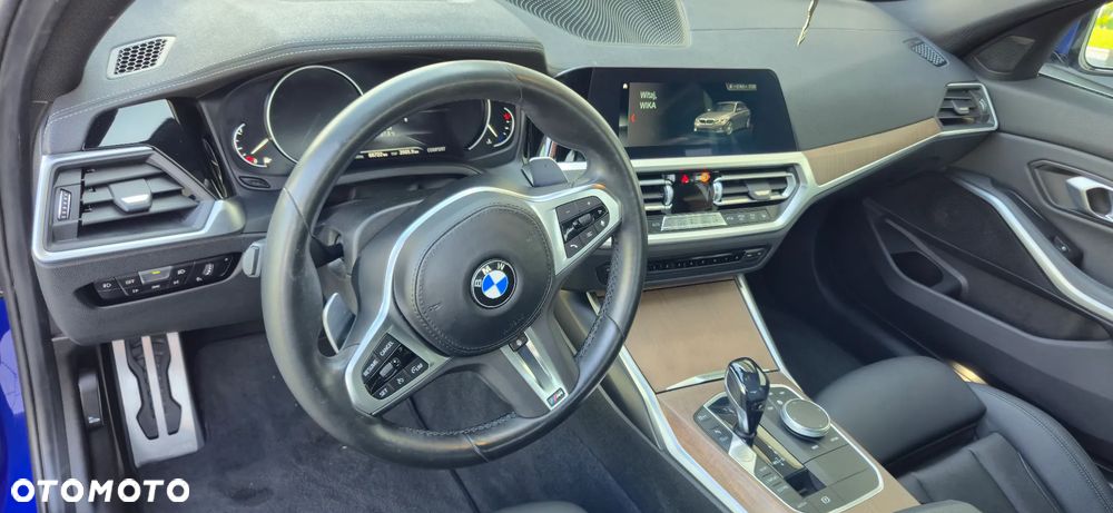 BMW Seria 3 330i xDrive M Sport - 13