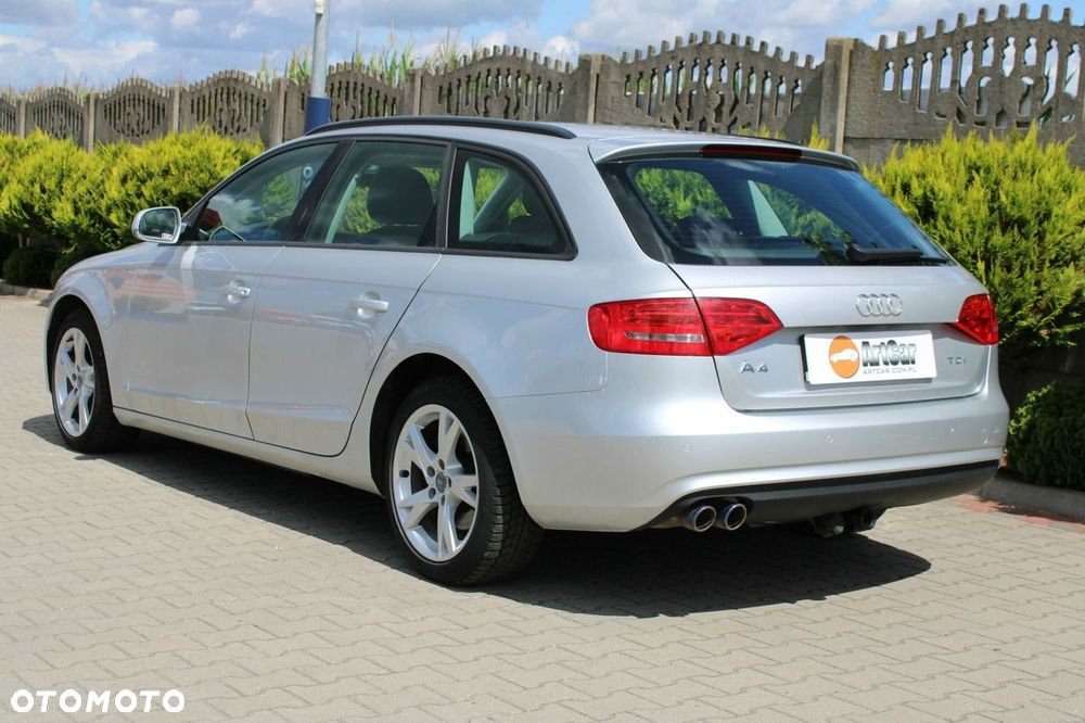 Audi A4 Avant 2.0 TDI DPF Ambiente - 15