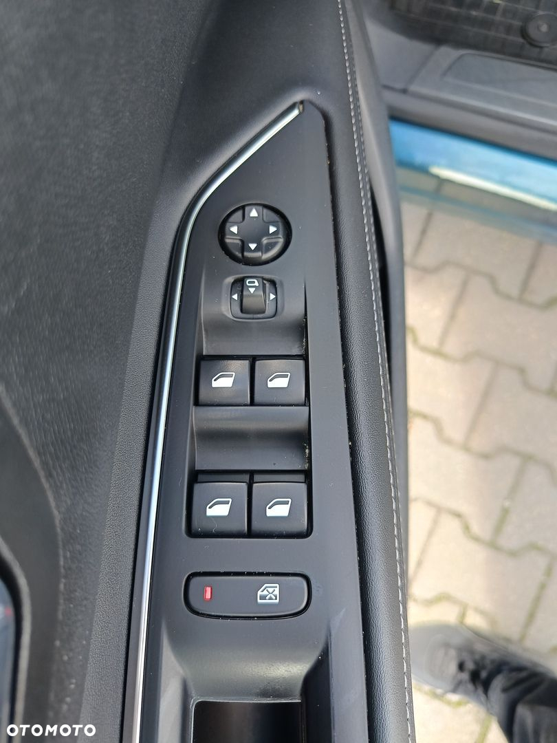 Peugeot 5008 1.5 BlueHDI Allure S&S EAT8 - 12