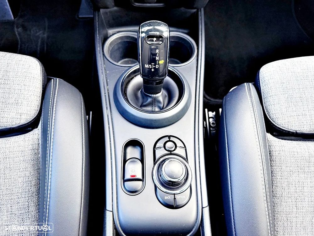 MINI Countryman Cooper Classic Auto - 21