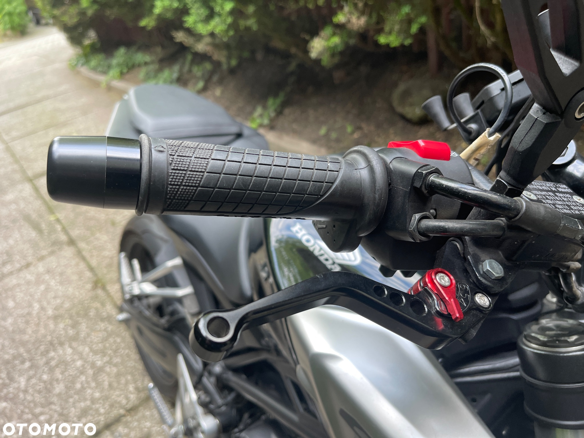 Honda CB - 16